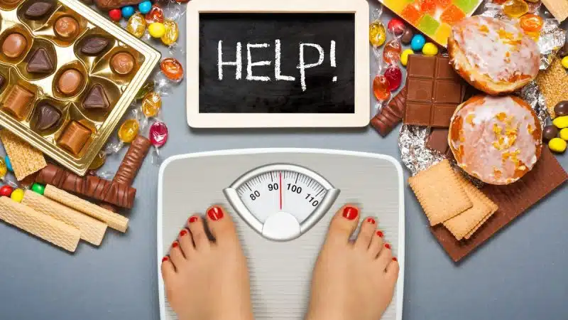 السهر والوزن الزائد… ما العلاقة بينهما؟
